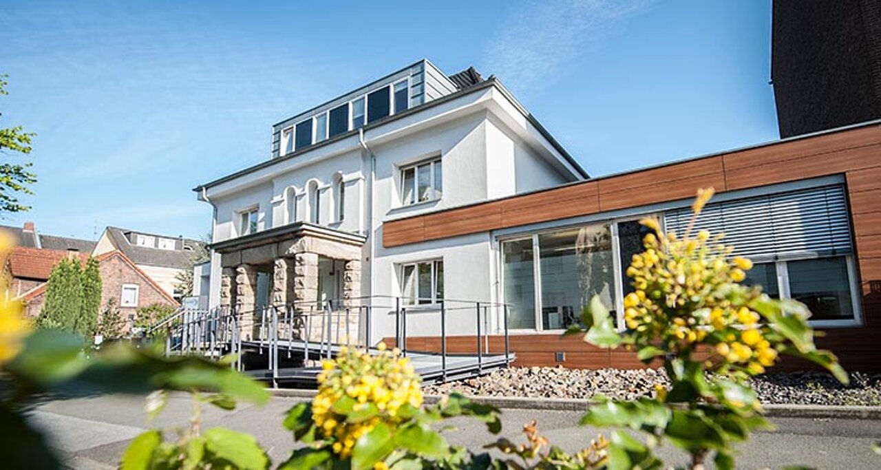 Die Aussenansicht des Mundgesundheitszentrums Dortmund