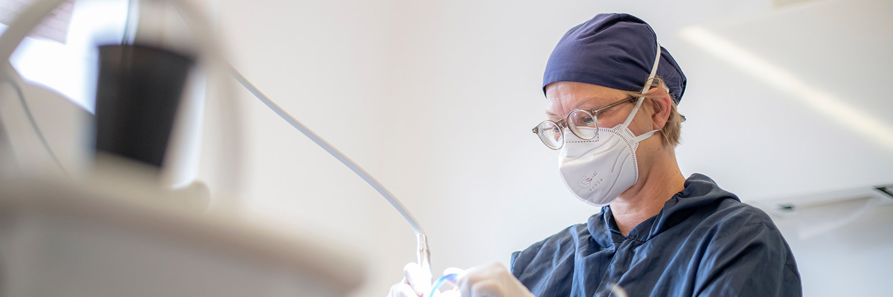 Was tun bei Zahnschmerzen oder einem Zahnunfall?